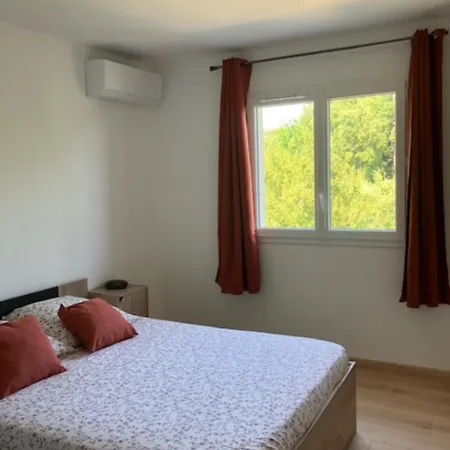 Villa Type 2 Bastia (Corsica)